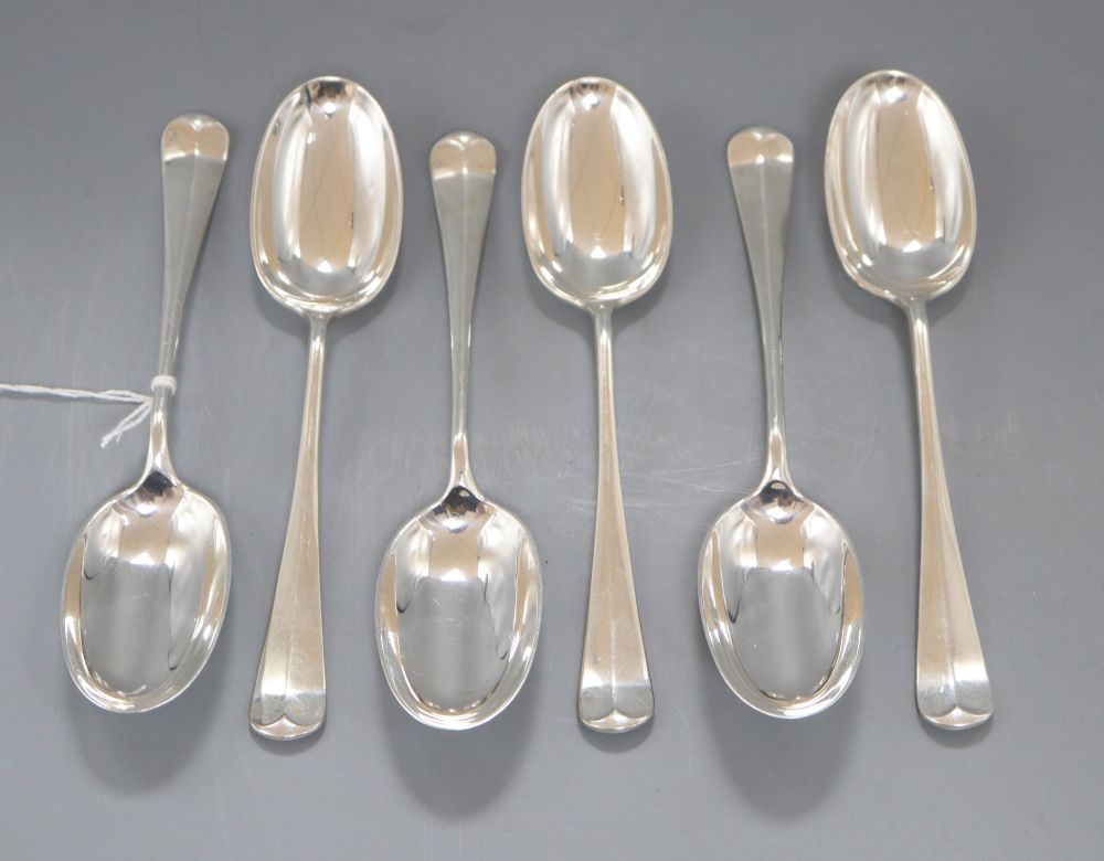 A set of six George V silver hanovarian rat tail pattern dessert spoons, George Howson, Sheffield, 1925, 10.5oz.